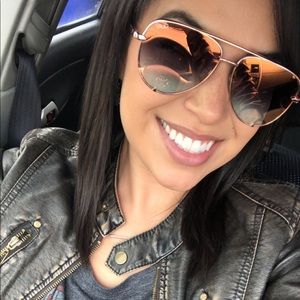 Meet your Posher, Devin